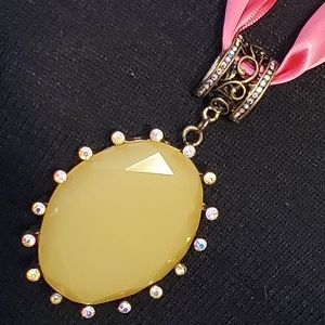 Baroque style necklace yellow stone pendant, aurora borealis stones, pink